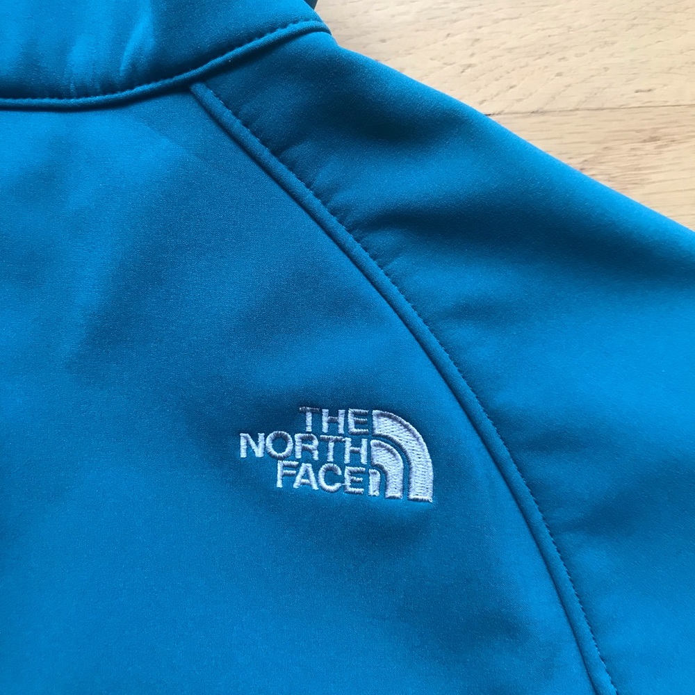 North Face Apex Bionic Softshell Jacket - image 4